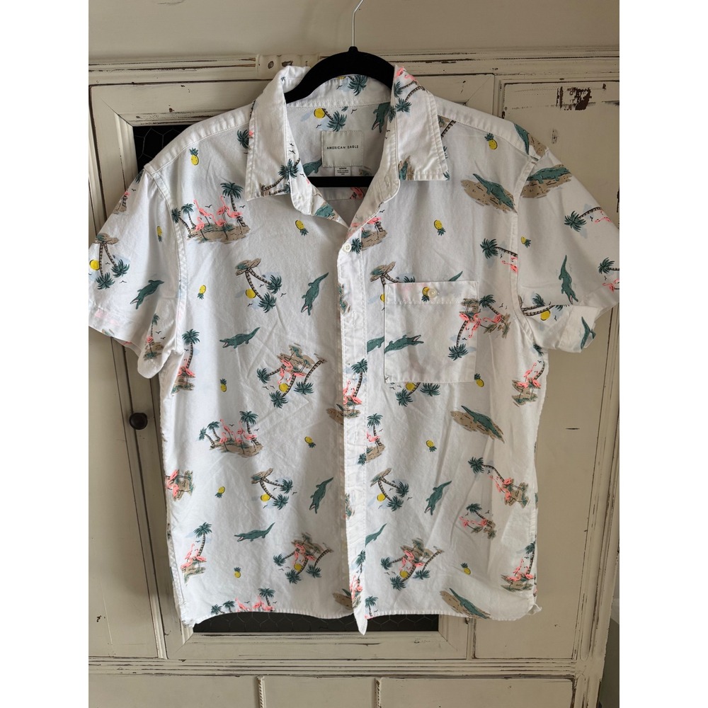 American Eagle Mens medium Hawaiian Button Up Shirt Flamingos Tropical